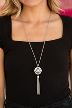 Load image into Gallery viewer, Fine Florals White Necklace