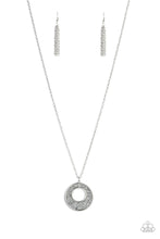 Load image into Gallery viewer, Glitzy Glow Silver Necklace