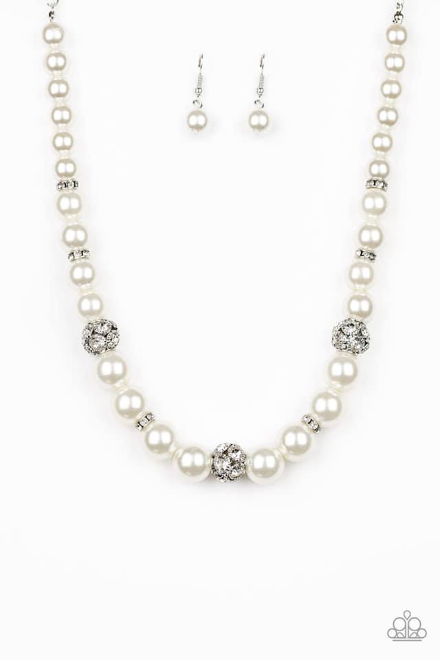 Rich Girl Refinement White Necklace