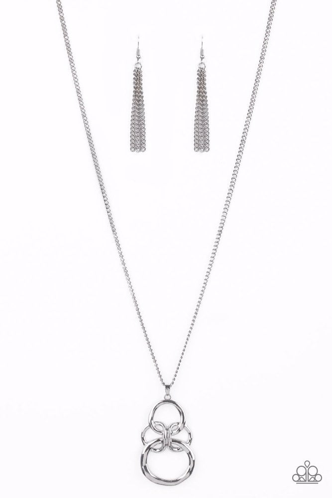 Courageous Contour Silver Necklace