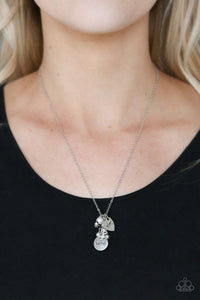 That's My Mom White Necklace