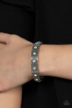 Load image into Gallery viewer, Venetian Valentine White Bracelet