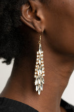 Load image into Gallery viewer, Crown Heiress Gold Earring