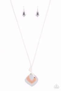 Face The ARTIFACTS White Necklace