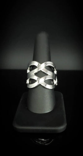 Cross Your Fingers Silver Ring