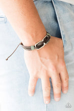 Load image into Gallery viewer, MOUNTAINEER Time Zone Brown Bracelet