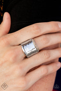 Brilliantly Bordered Brown Ring