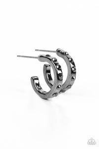 Gallant Glitz Black Earring