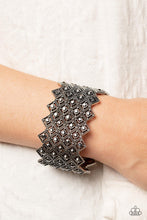 Load image into Gallery viewer, DECO In The Rough Silver Bracelet