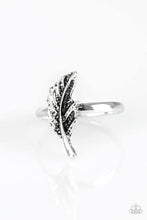 Load image into Gallery viewer, Little Diva Ring Set