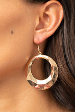 Load image into Gallery viewer, Fiercely Faceted Gold Earring