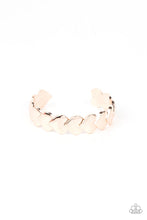 Load image into Gallery viewer, Hearts Galore Gold Bracelet