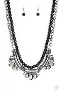 Bow Before the Queen Black Necklace
