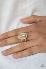 Load image into Gallery viewer, Hollywood Heirloom Gold Ring