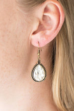 Load image into Gallery viewer, Talk Of The THRONE Brass Earring