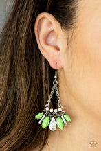 Load image into Gallery viewer, Terra Tribe Green Earring