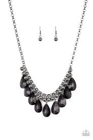 Fashionista Flair Black Necklace
