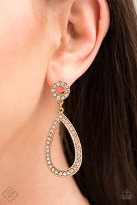 Regal Revival Gold Earring