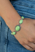 Load image into Gallery viewer, Serene Stonework Green Bracelet