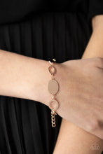 Load image into Gallery viewer, OVAL and Out Gold Bracelet