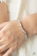 Load image into Gallery viewer, Twisted Twinkle White Bracelet