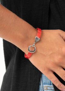 HAUTE Button Topic Red Bracelet