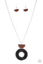 Load image into Gallery viewer, Homespun Stylist Black Necklace