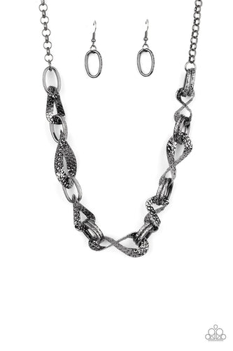 METAL of Honor Black Necklace