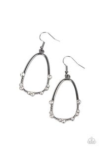 Ready Or YACHT Black Earring