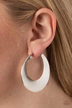 Load image into Gallery viewer, Power Curves Silver Earring