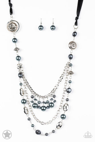 All The Trimmings Black Necklace