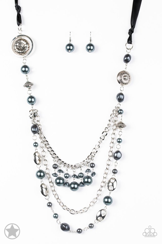 All The Trimmings Black Necklace