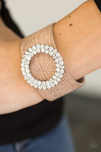 Load image into Gallery viewer, Ring In The Bling Brown Bracelet