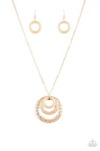 Savagely She-Wolf Gold Necklace