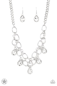 Show-Stopping Shimmer White Necklace